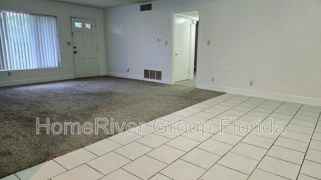 Building Photo - 1700 Aloma Ave