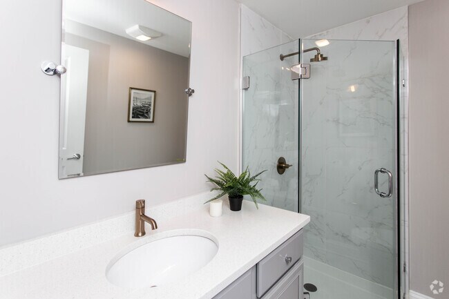 2BR, 2BA - 1,379 SF - Tower No. 79 - LeVeque Tower