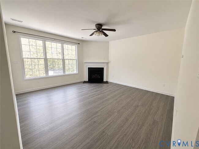 Foto del edificio - 1269 Providence Knoll Dr