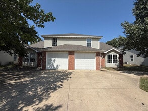 Building Photo - 1707 Hanover Blvd