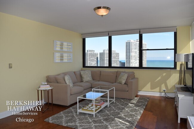 Foto del edificio - 2700 N Hampden Court