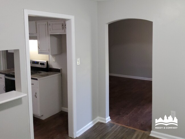 Foto del edificio - 6423 Oak Park Dr