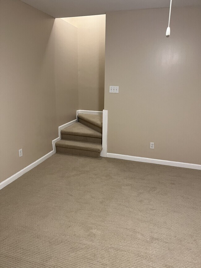 Building Photo - 10729 Prince Albert Way