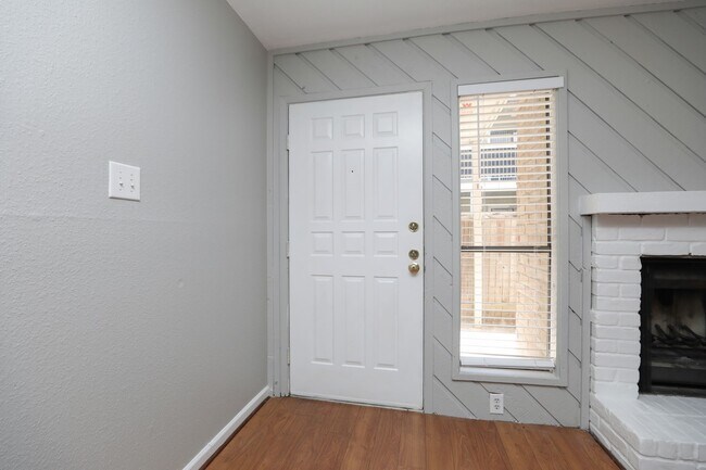 Foto del edificio - 2100 Wilcrest Dr