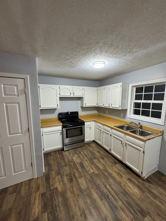 Foto del edificio - 1211 Redbud St