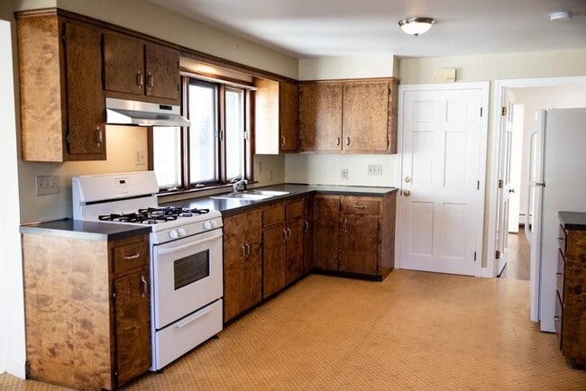 Building Photo - 11 Milk St