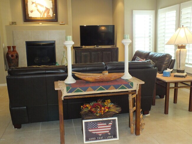 Building Photo - 33550 N Dove Lakes Dr