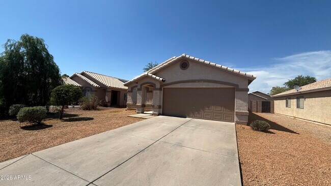 Building Photo - 15932 W Lundberg St