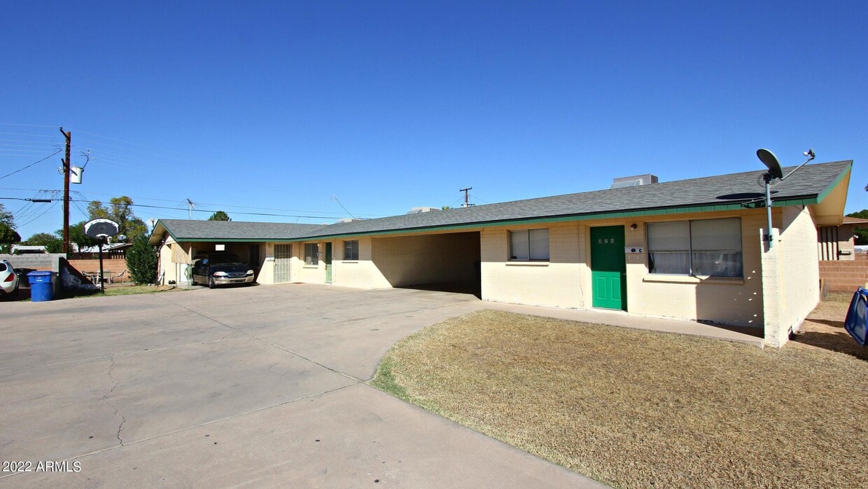 826 E 4th Pl Unit B, Mesa, AZ 85203 Room for Rent in Mesa, AZ