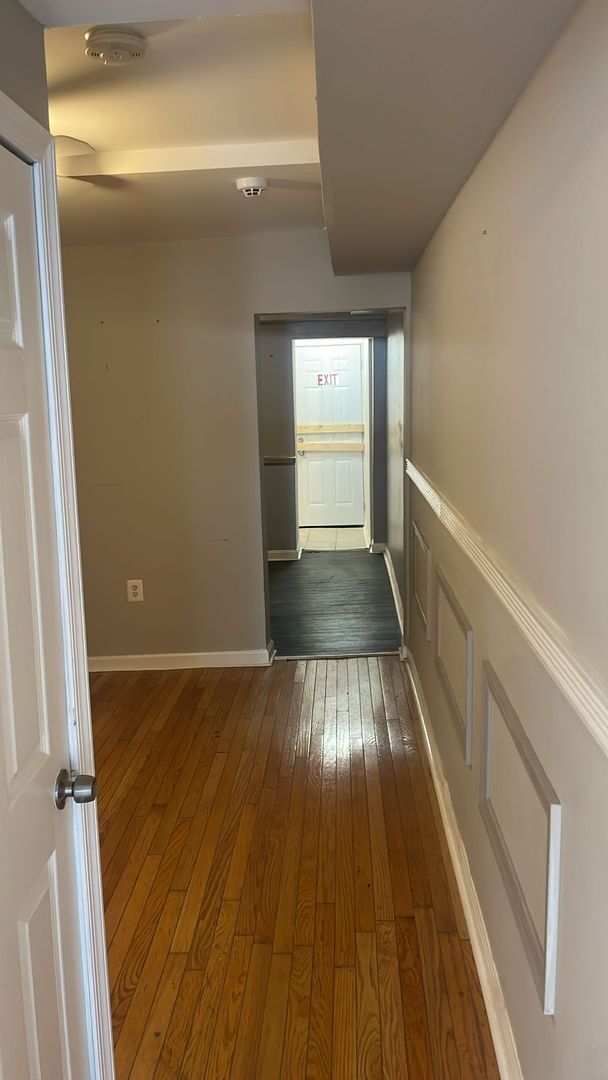 Foto del edificio - Recently Renovated 2 Bed 1 Bath Ready To M...