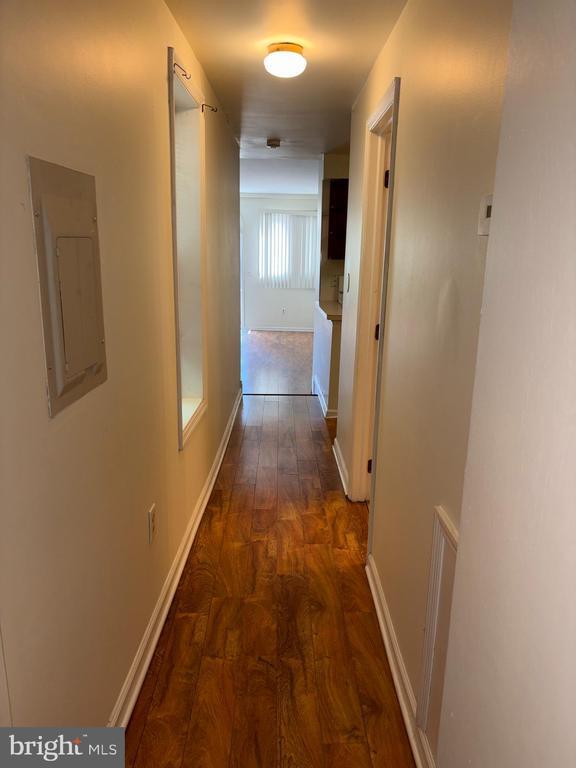Foto del edificio - 302 E 11th St