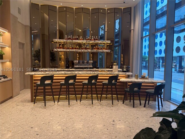 Foto del edificio - 77 SE 5th St