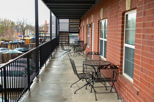 Foto del edificio - 1020 Bluemont Ave