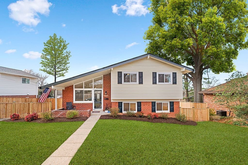 Photo - 11834 Charles Rd (Silver Spring, MD)