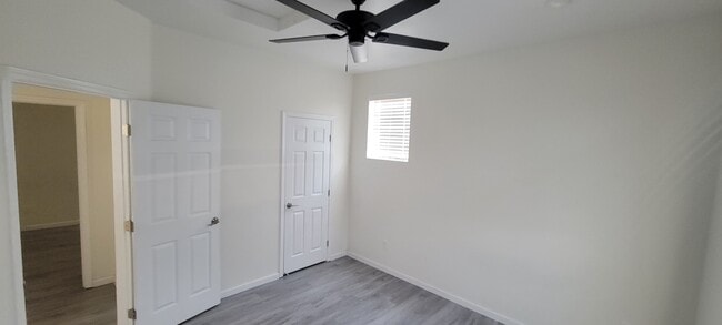 Building Photo - 69 Locust St