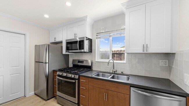 Foto del edificio - 4429-31 36th St