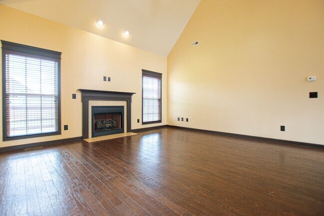 Foto del edificio - Pet Friendly Three Bedroom with Bonus!