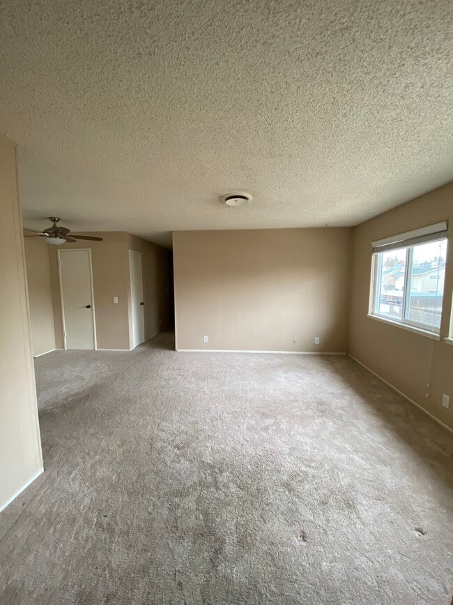 Building Photo - 1139 Casita Dr