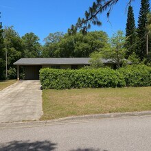 Building Photo - 550 Forest Lake Dr