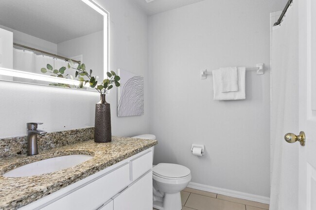 Foto del edificio - Ditch the Dorm – This Is How Tampa Lives