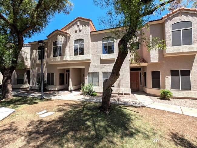 Building Photo - 3 Bedroom Townhome at Townes at Southpark ...