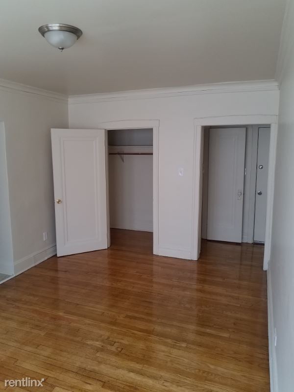 Building Photo - 2 br, 1 bath Apartment - 4856 W North Ave