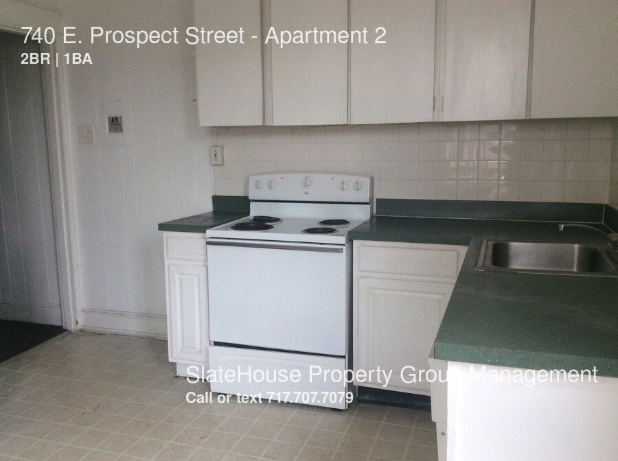 Primary Photo - 740 E Prospect St