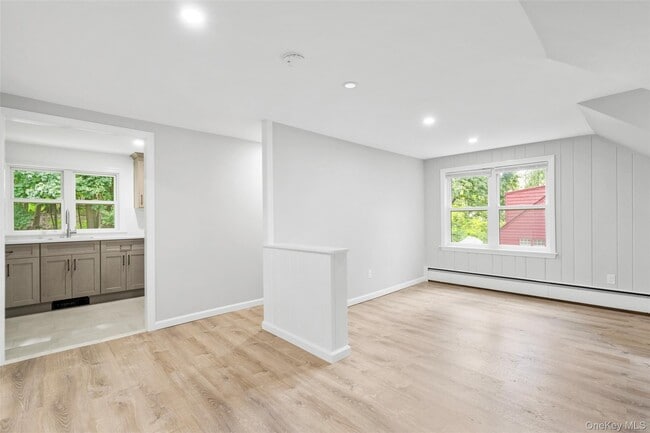 Foto del edificio - 40 Lakeview Rd