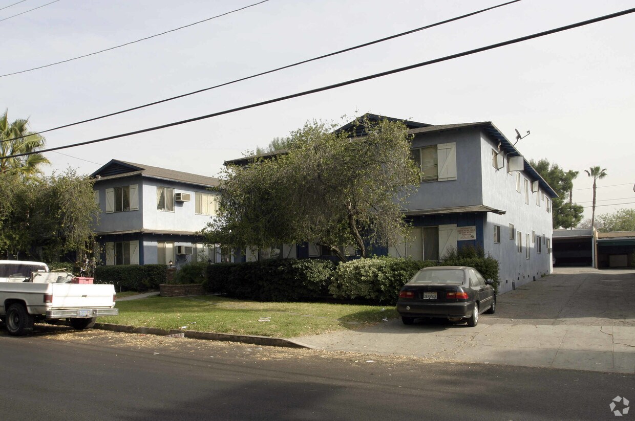 Building Photo - 6222-6226 Beck Ave