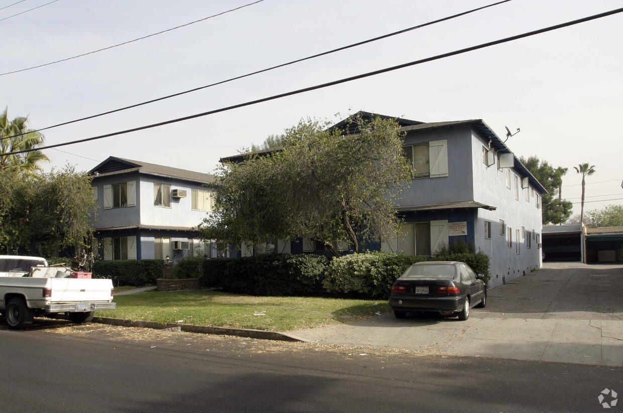 Foto del edificio - 6222-6226 Beck Ave