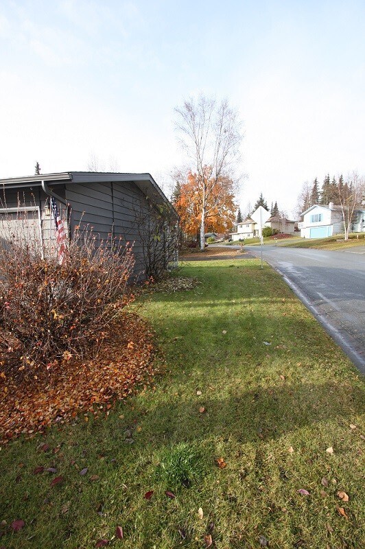 Building Photo - 2 Bedroom Condo close to JBER!