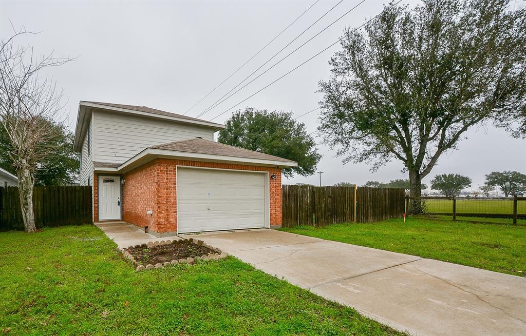 34510 Lake Side Dr, Brookshire, TX 77423 House for Rent in Brookshire