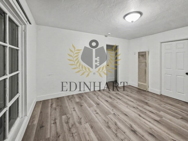 Building Photo - 1838 Monterey St