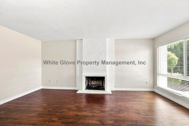 Building Photo - Charming Irvine 3 Bedroom Home with Vaulted Ceilings, Fireplace & Community Pool