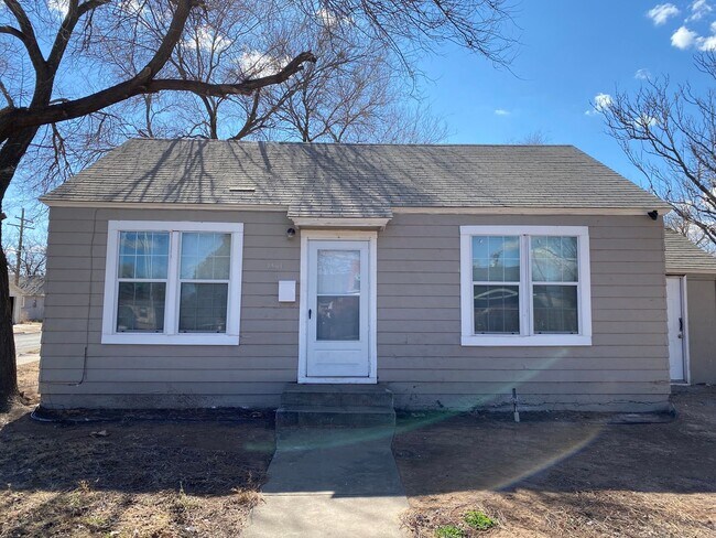 Foto del edificio - 1 Bedroom 1 bathroom house in North Lubbock!