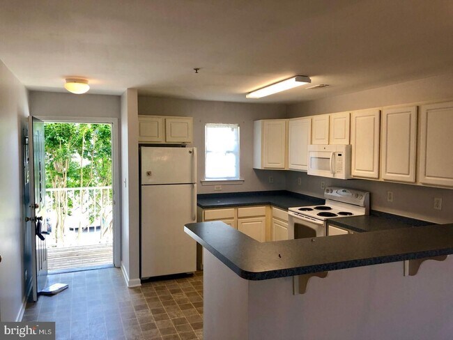 Foto del edificio - 1205 Caitlins Way