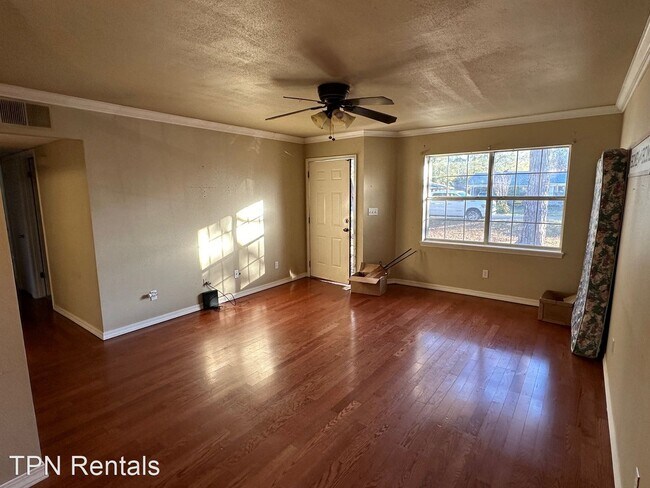 Foto del edificio - 4 br, 1 bath House - 414 Cherry Oak Lane