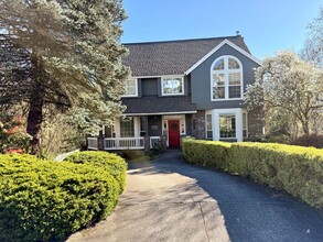 1922 NW New Hope Ct