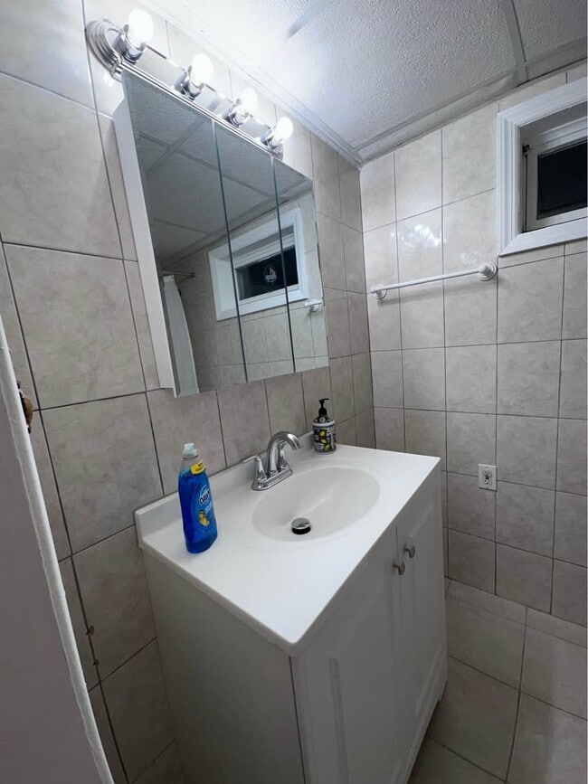 Photo - 100 Meade Ave House