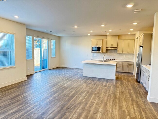 Building Photo - 1802 Paloma Ct