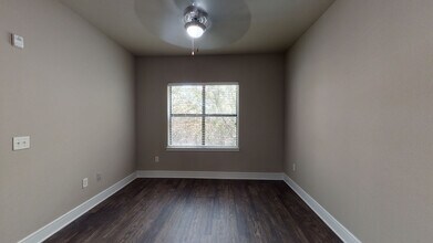 Interior Photo - Savoye