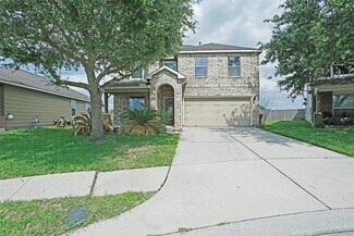 Building Photo - 1939 Wooded Acres Dr