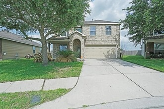 Building Photo - 1939 Wooded Acres Dr