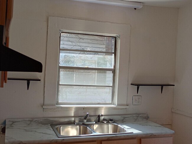Foto del edificio - 3208 33rd St N