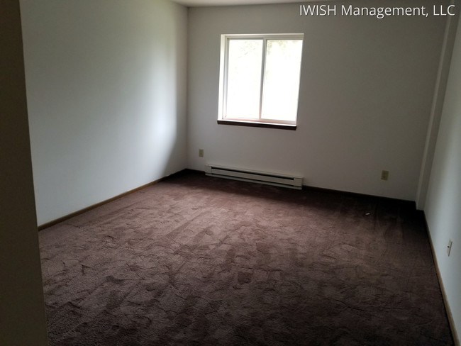 Bedroom 2 - Jackson Apartments