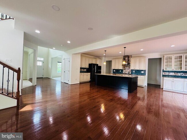Building Photo - 26064 Jawaher Pl