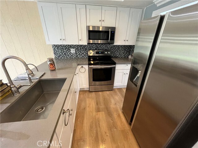 Foto del edificio - 16720 Amberwood Way