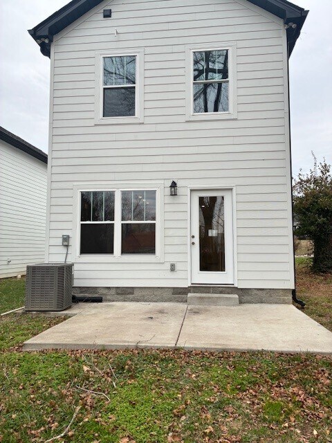 Foto del edificio - 744 Gracey Ave