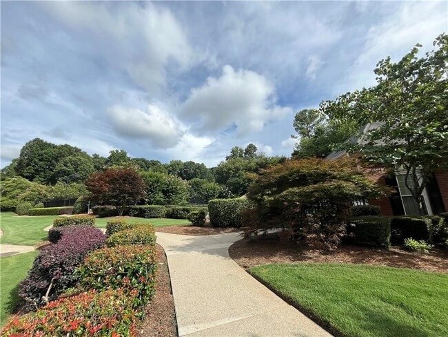 Building Photo - 1650 Silverleaf Way