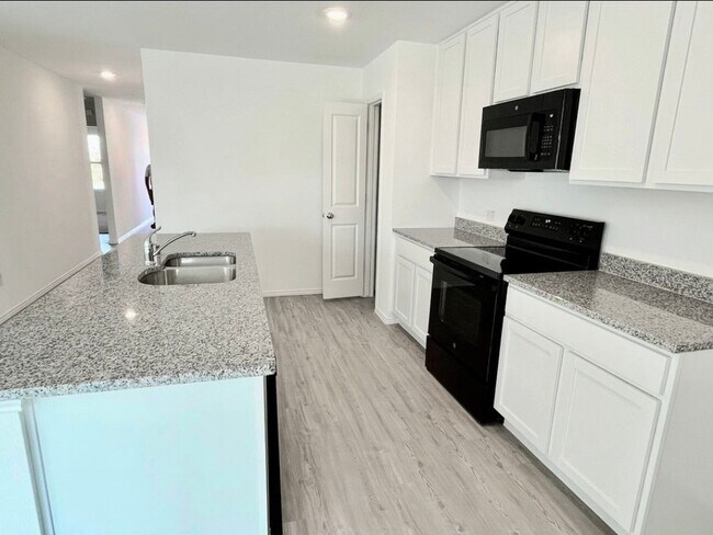 Building Photo - 5908 Crystal Water Wy